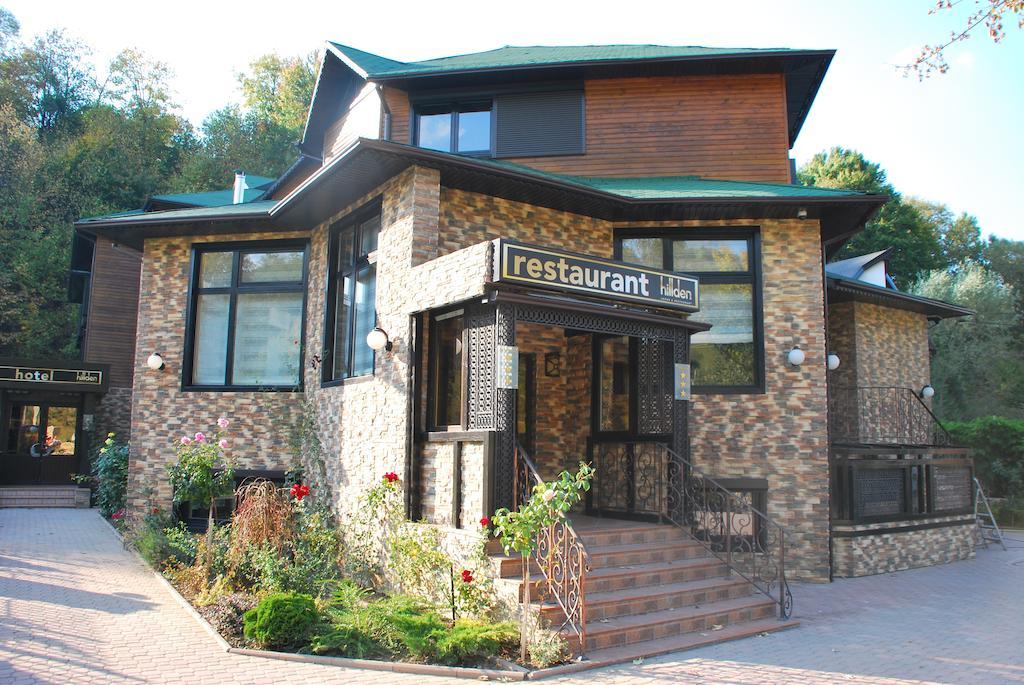 Hotel Hillden Lodge&Restaurant Drumu Carului エクステリア 写真