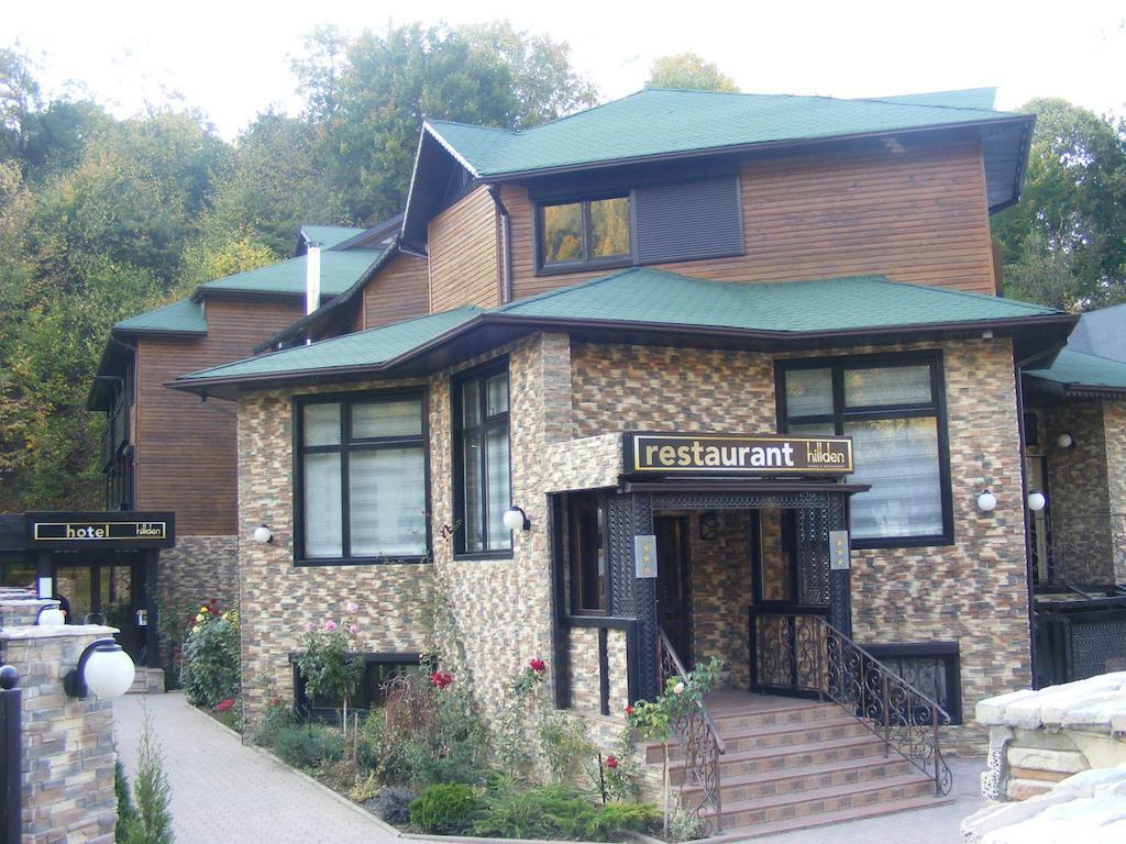 Hotel Hillden Lodge&Restaurant Drumu Carului エクステリア 写真